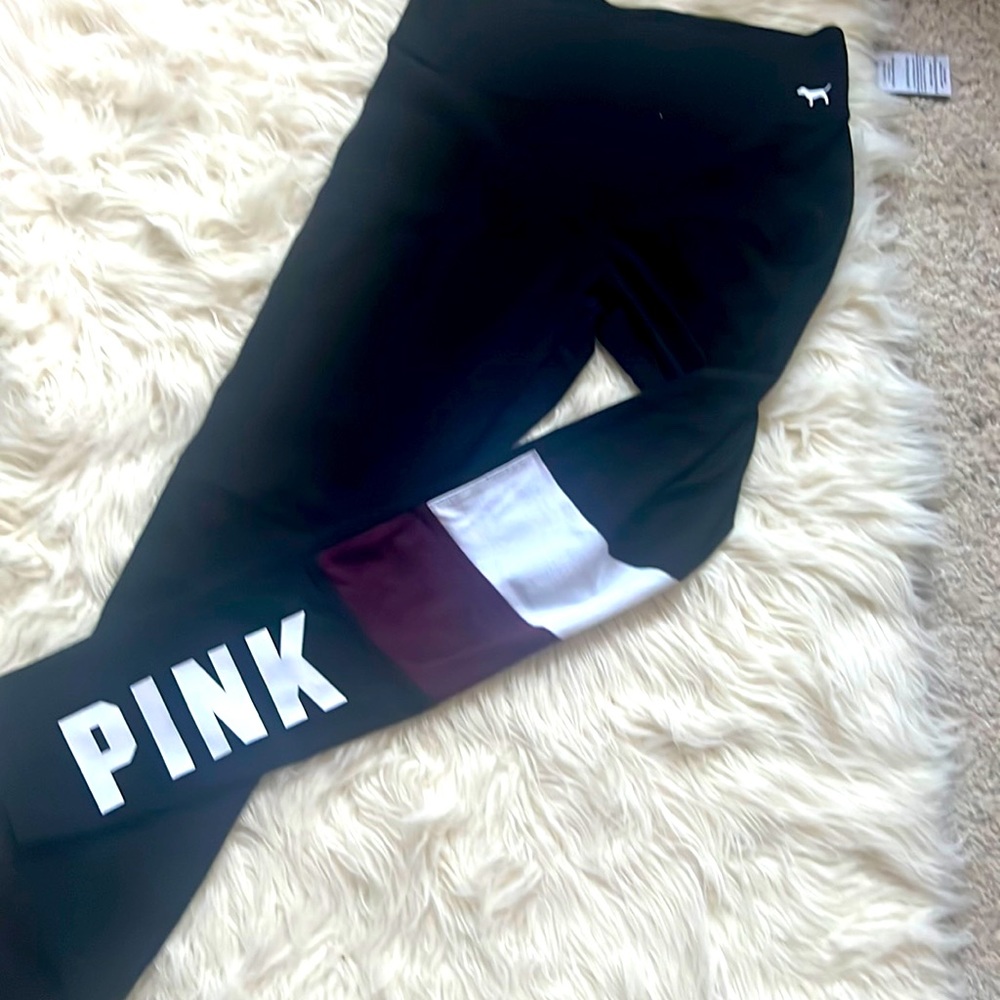 Victoria’s  Secret yoga / leggings PINK collection